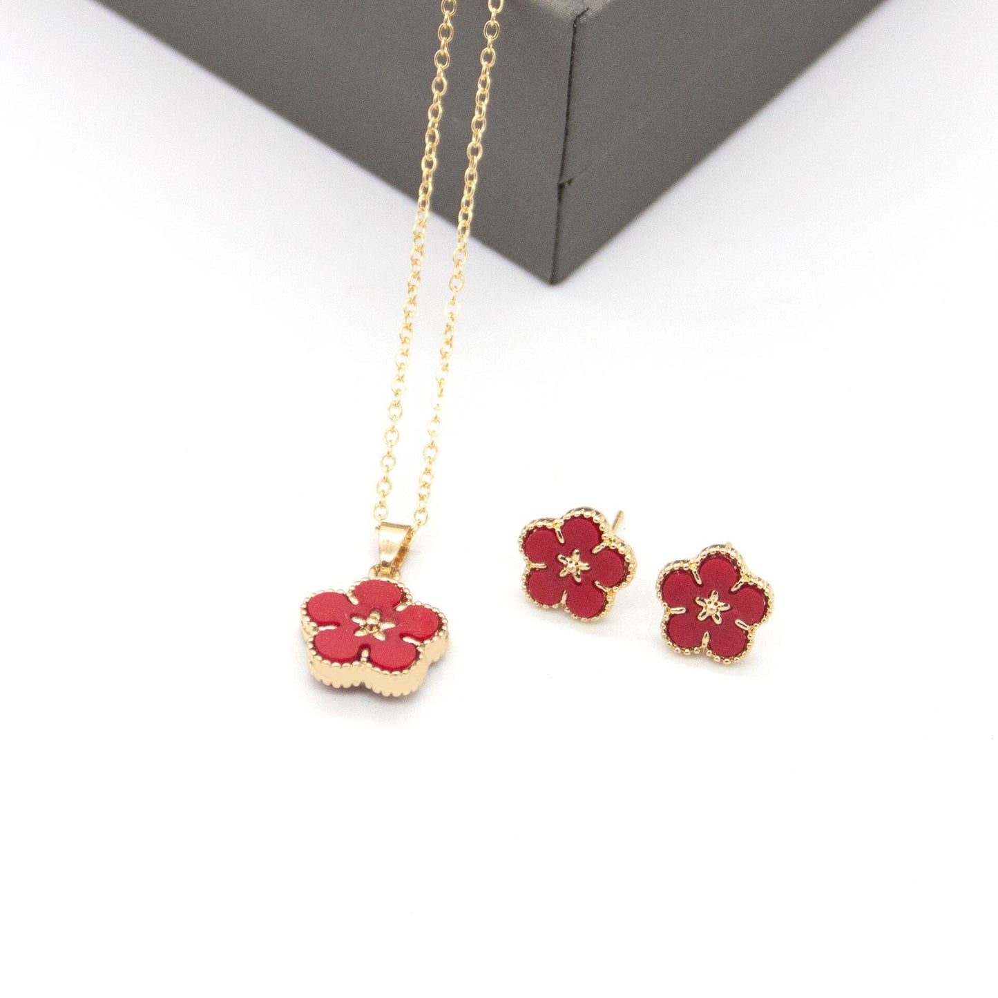 Flower ER - Necklace