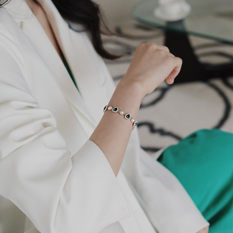 New Green Retro Peach Heart Pearl Bracelet